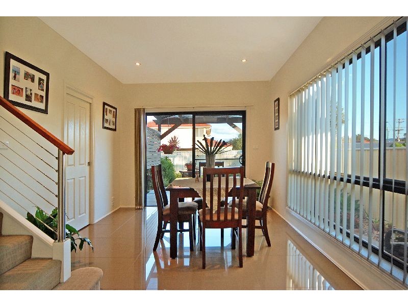 2 Edward Street, Barrack Heights NSW 2528