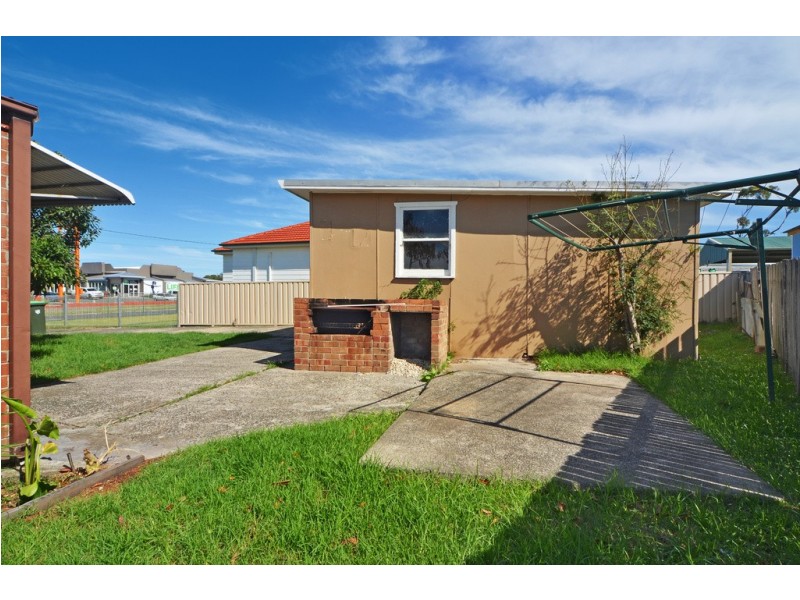 96 Shellharbour Road, Warilla NSW 2528