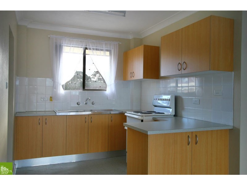 4/7 Windle Street, Lake Illawarra NSW 2528