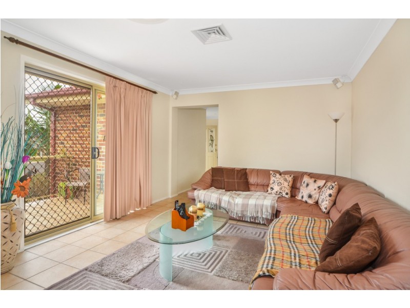 45 Jones Avenue, Primbee NSW 2502