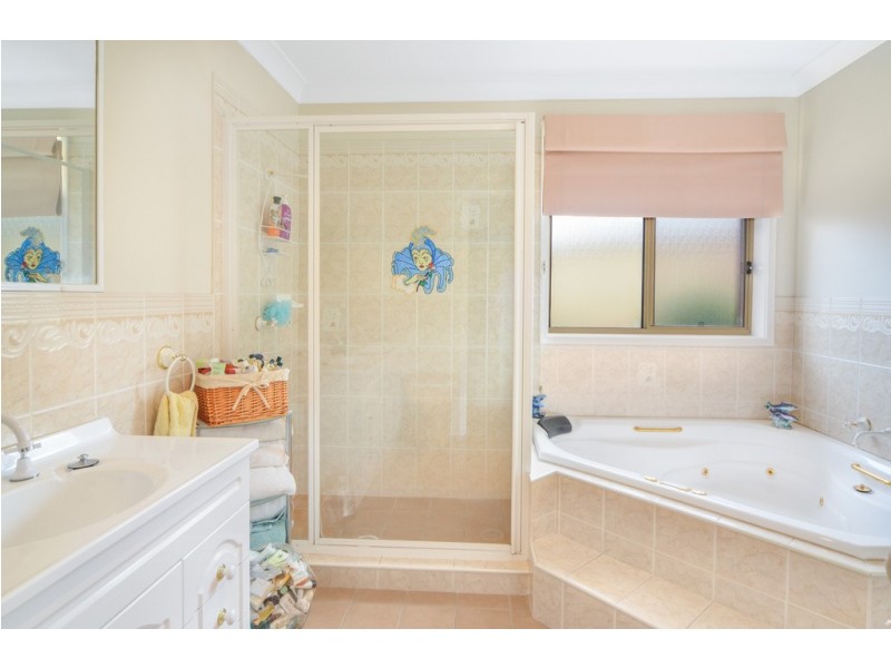 45 Jones Avenue, Primbee NSW 2502