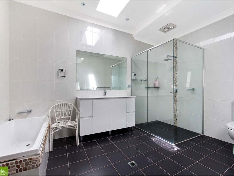 45 Ocean Street, Windang NSW 2528