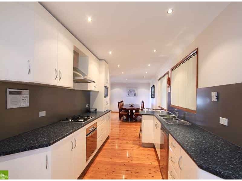 61 Cassia Street, Barrack Heights NSW 2528