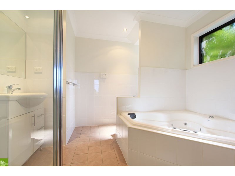 61 Cassia Street, Barrack Heights NSW 2528