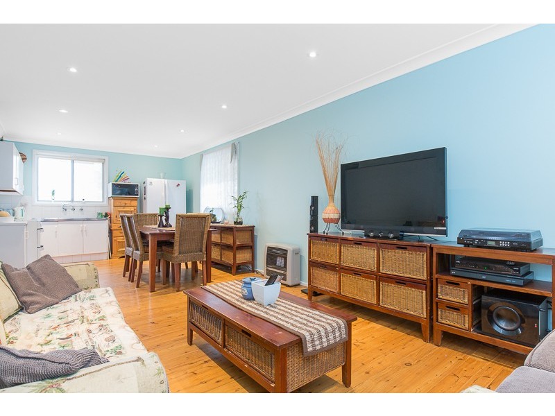 55 Phillip Crescent, Barrack Heights NSW 2528