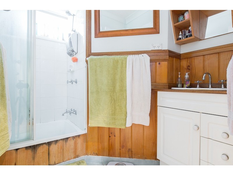 55 Phillip Crescent, Barrack Heights NSW 2528