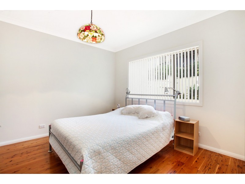 16 Byron Circuit, Flinders NSW 2529