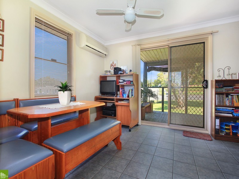 8 Jones Avenue, Mount Warrigal NSW 2528