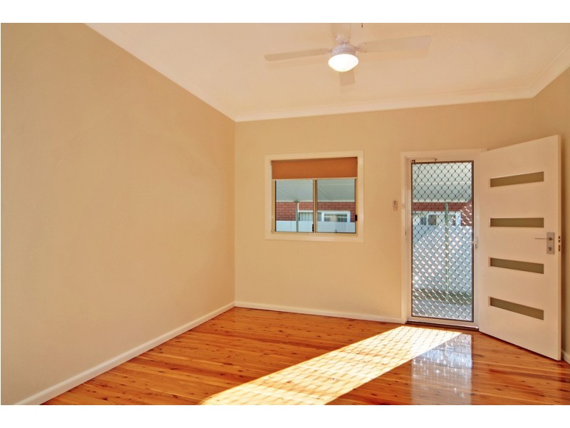 31 Ocean Street, Windang NSW 2528