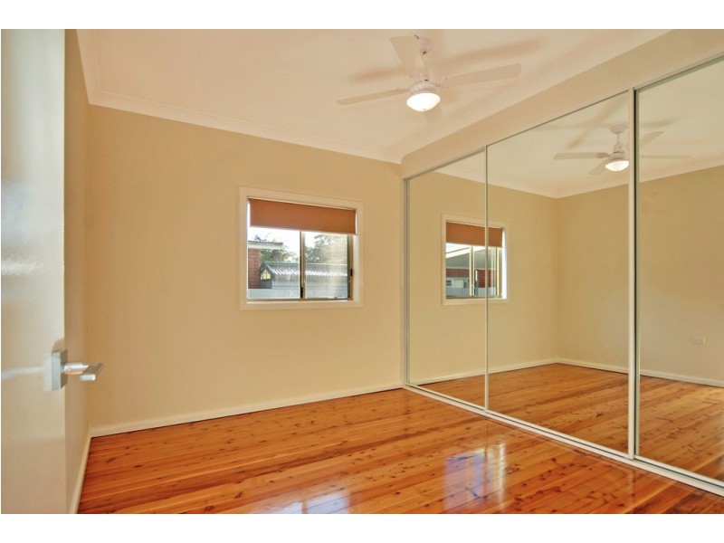 31 Ocean Street, Windang NSW 2528