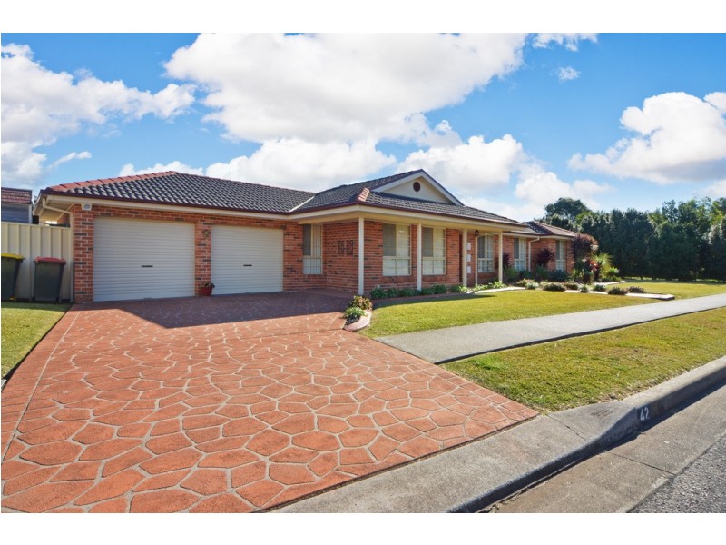 42 Jindabyne Road, Flinders NSW 2529