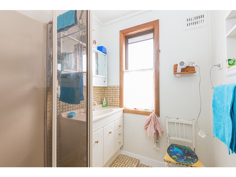 3 Stanley Street, Lake Illawarra NSW 2528