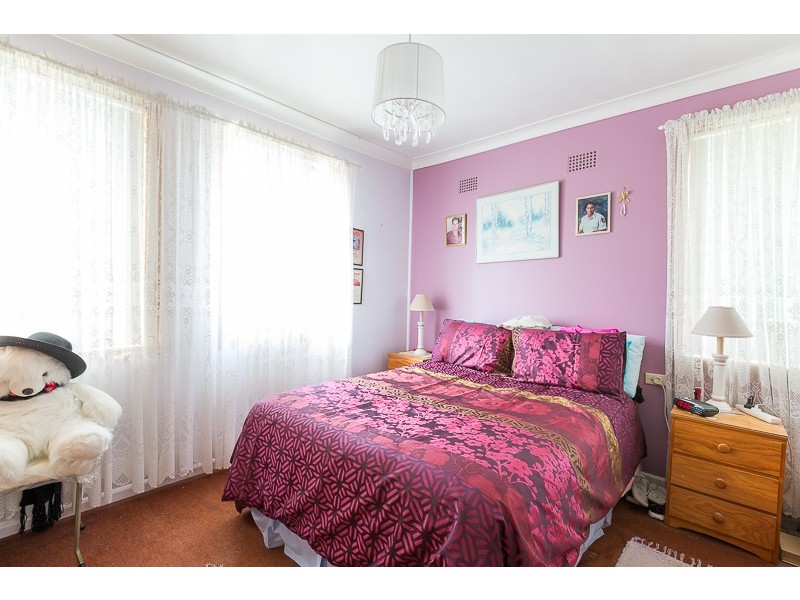 3 Stanley Street, Lake Illawarra NSW 2528