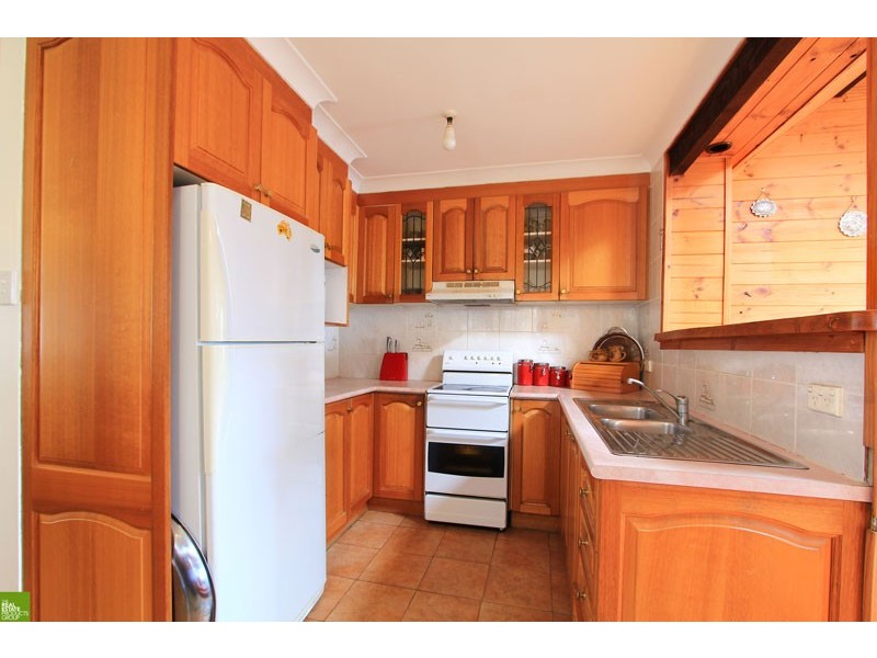 6 Windle Street, Lake Illawarra NSW 2528