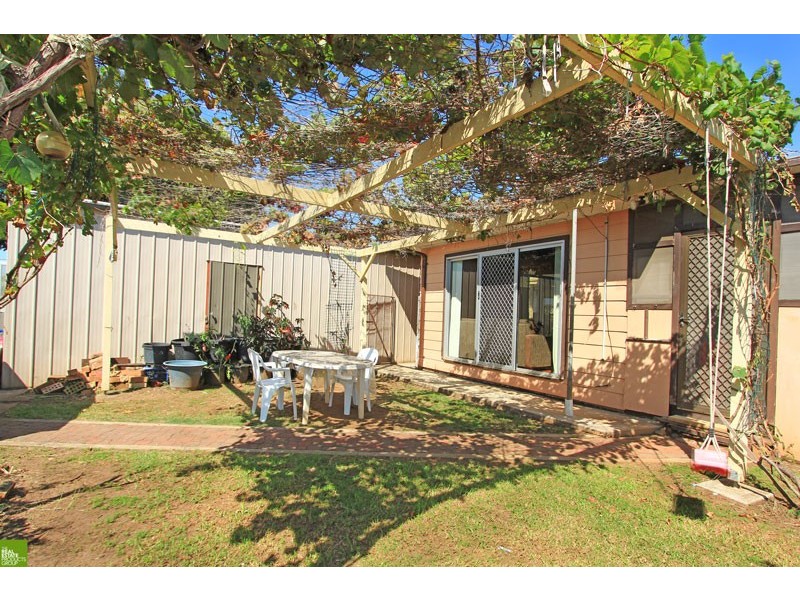 6 Windle Street, Lake Illawarra NSW 2528