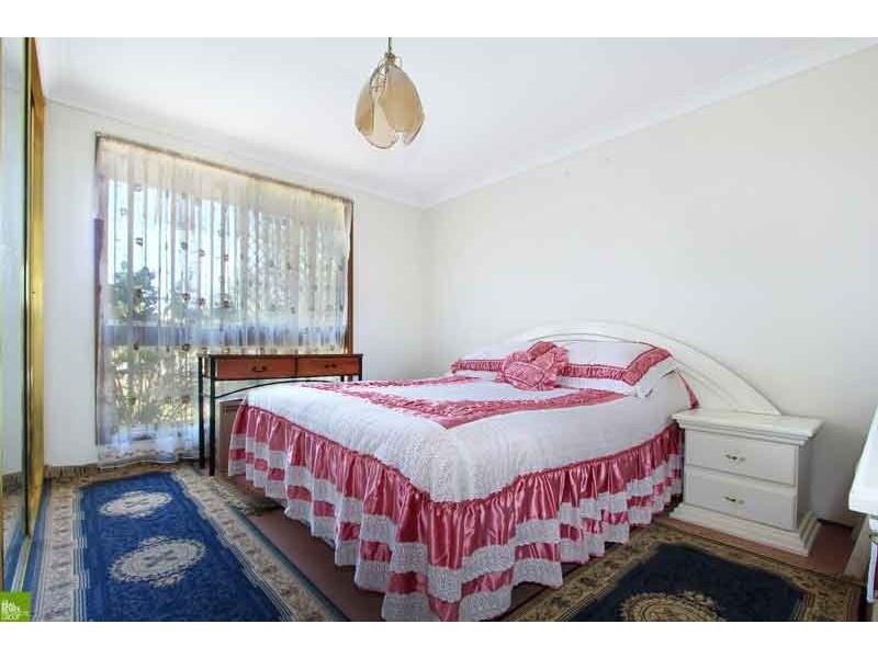 6 Windle Street, Lake Illawarra NSW 2528