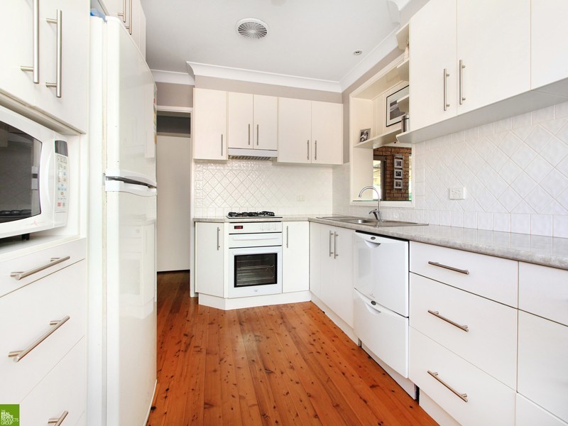 7 Cox Parade, Mount Warrigal NSW 2528