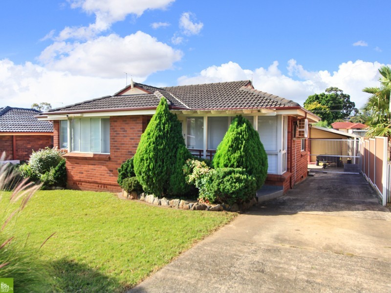 7 Cox Parade, Mount Warrigal NSW 2528