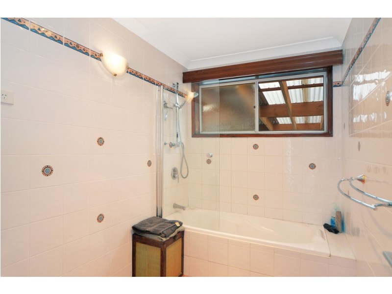 3 Healy Place, Mount Warrigal NSW 2528