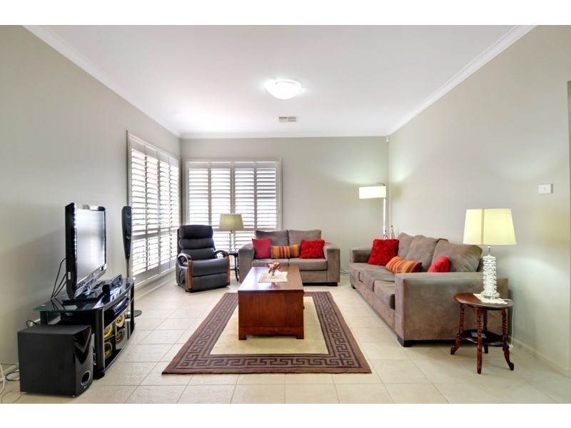 18 Eastern Avenue, Shellharbour NSW 2529