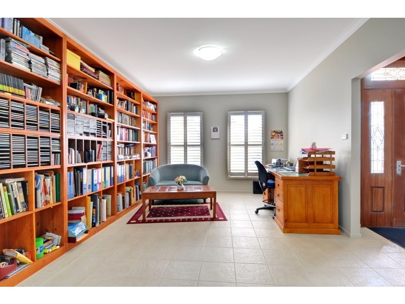 18 Eastern Avenue, Shellharbour NSW 2529