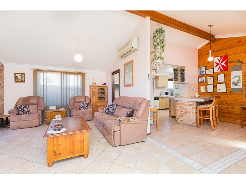 44 Kurrajong Street, Windang NSW 2528