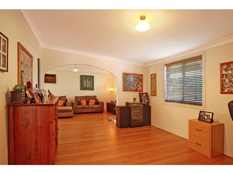 32 Wooroo Street, Albion Park Rail NSW 2527