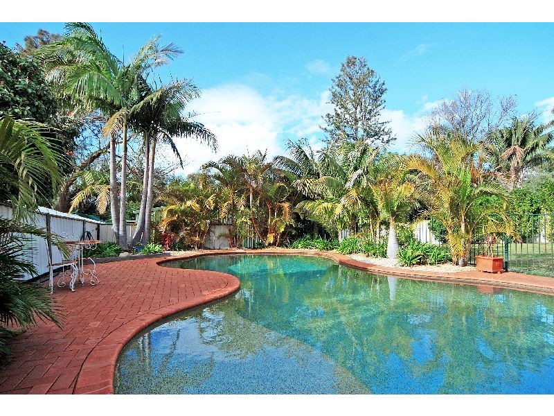 32 Wooroo Street, Albion Park Rail NSW 2527