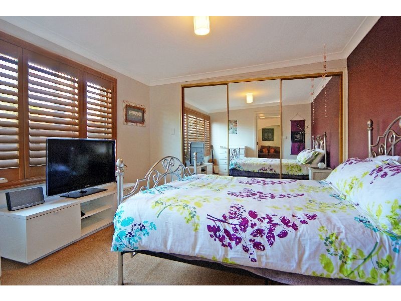 32 Wooroo Street, Albion Park Rail NSW 2527