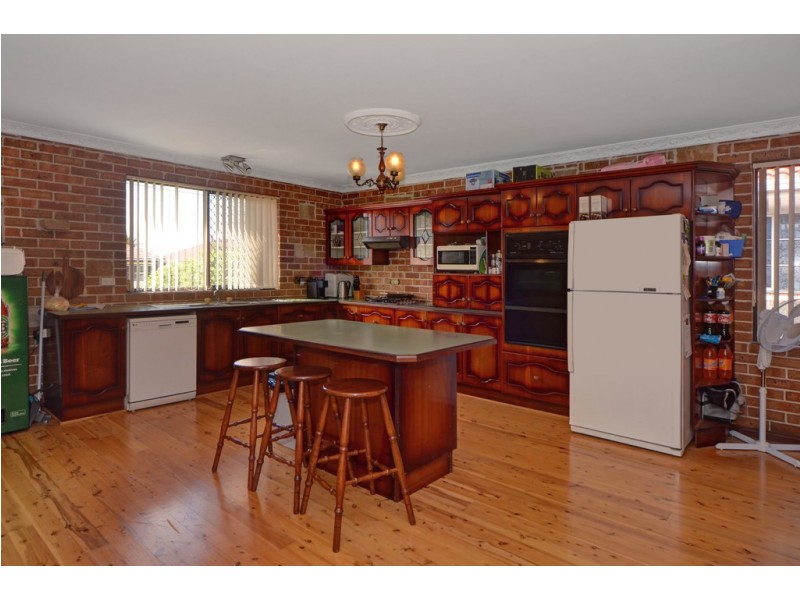 19 Lagoon Street, Barrack Heights NSW 2528