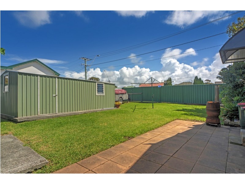 19 Lagoon Street, Barrack Heights NSW 2528