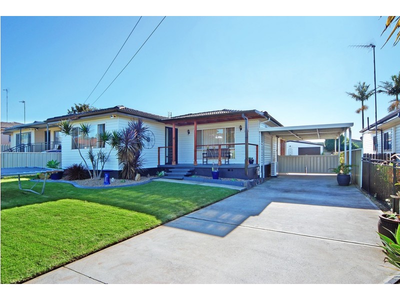 4 Carabeen Street, Barrack Heights NSW 2528