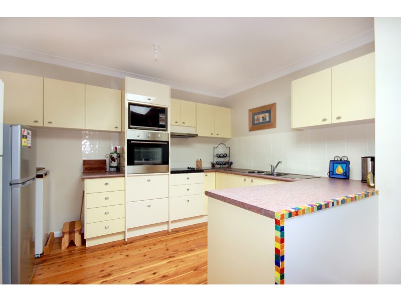 2/142 Pur Pur Avenue, Lake Illawarra NSW 2528