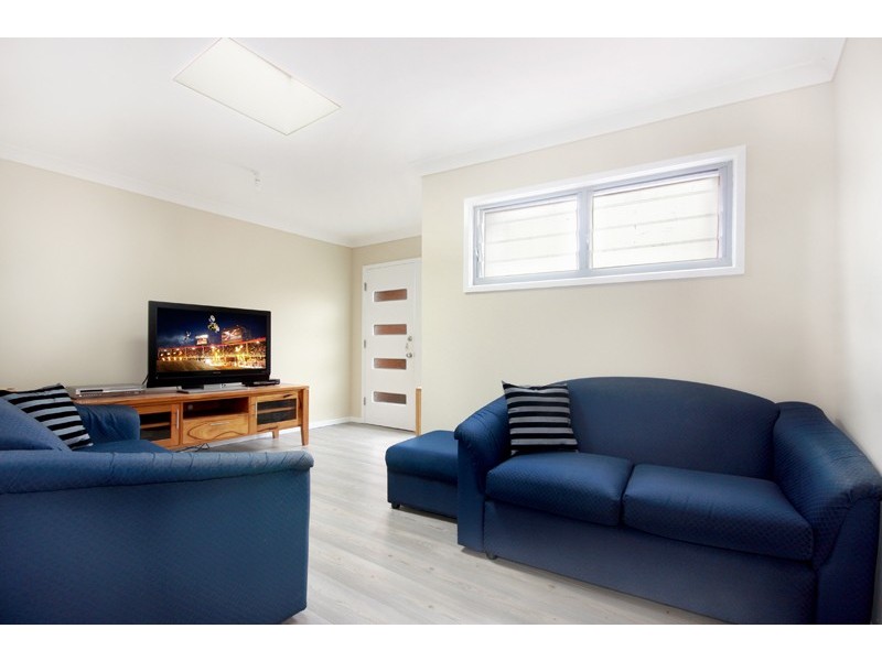 2/142 Pur Pur Avenue, Lake Illawarra NSW 2528