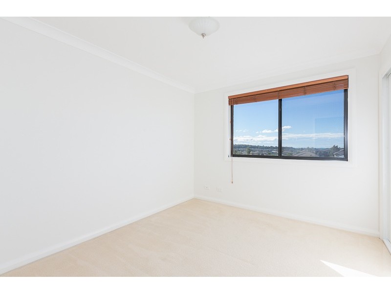 2/14 Byron Circuit, Flinders NSW 2529