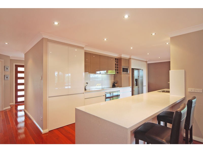 15 Evergreen Drive, Shellharbour NSW 2529