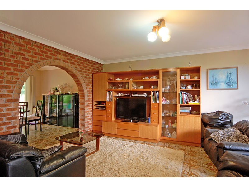 58 Loftus Drive, Barrack Heights NSW 2528