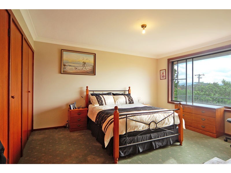 58 Loftus Drive, Barrack Heights NSW 2528
