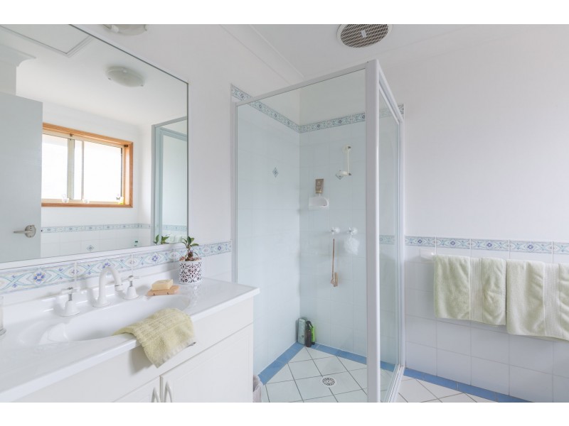 44 Southern Cross Boulevard, Shell Cove NSW 2529