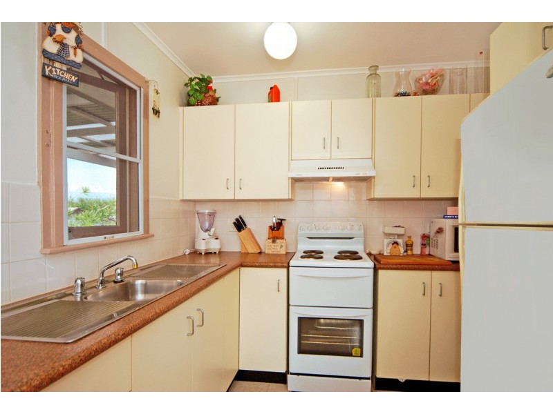 9 Rowley Avenue, Mount Warrigal NSW 2528
