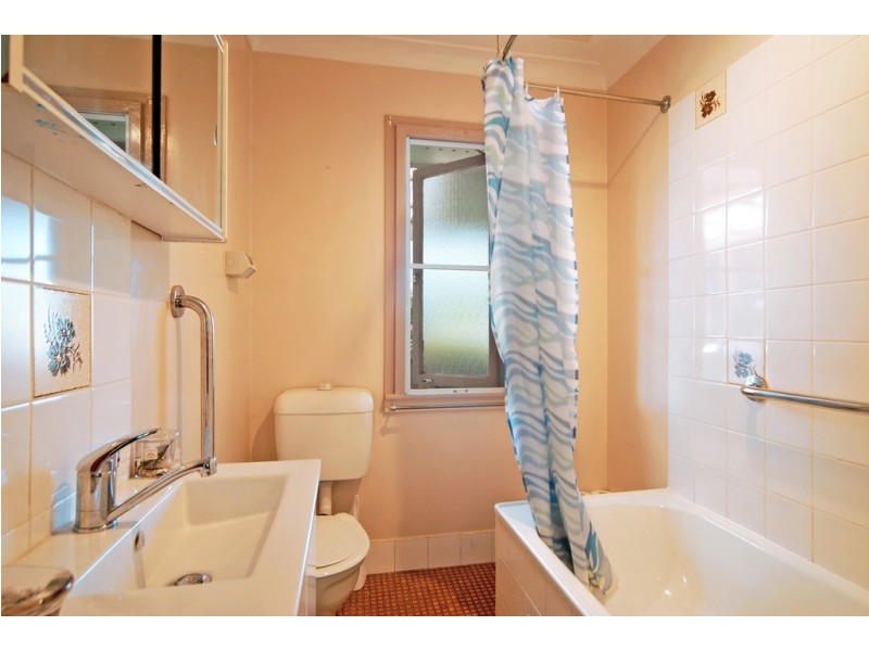 9 Rowley Avenue, Mount Warrigal NSW 2528