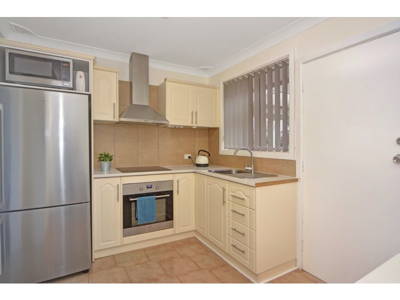 40 Morgan Avenue, Mount Warrigal NSW 2528