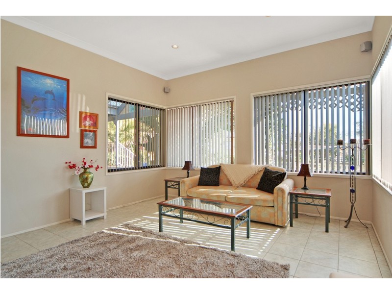 6 Cathie Close, Flinders NSW 2529
