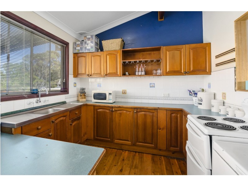 52 Woodford Avenue, Warilla NSW 2528
