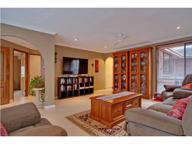 32 Mummuga Close, Flinders NSW 2529