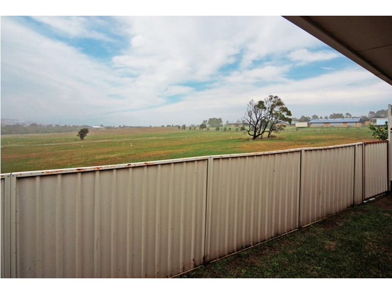 32 Mummuga Close, Flinders NSW 2529