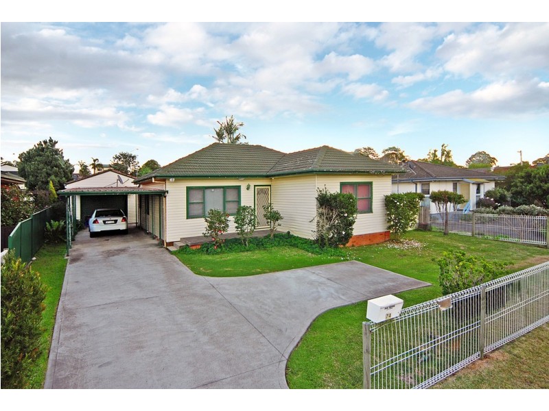 74 Leawarra Avenue, Barrack Heights NSW 2528