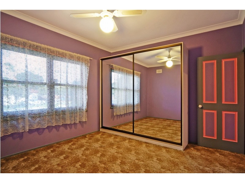 74 Leawarra Avenue, Barrack Heights NSW 2528