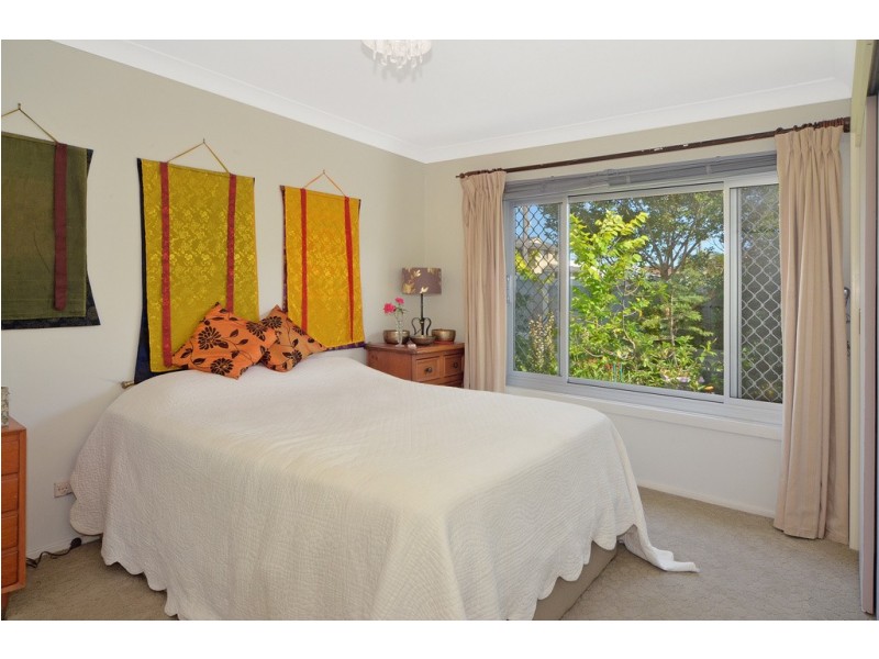 8 Barrack Avenue, Barrack Heights NSW 2528