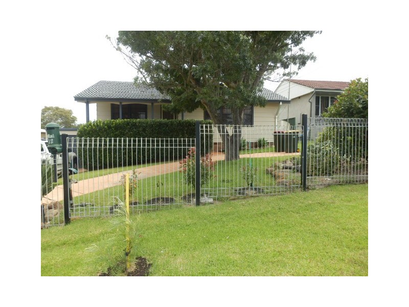 18 Toshack Street, Warilla NSW 2528